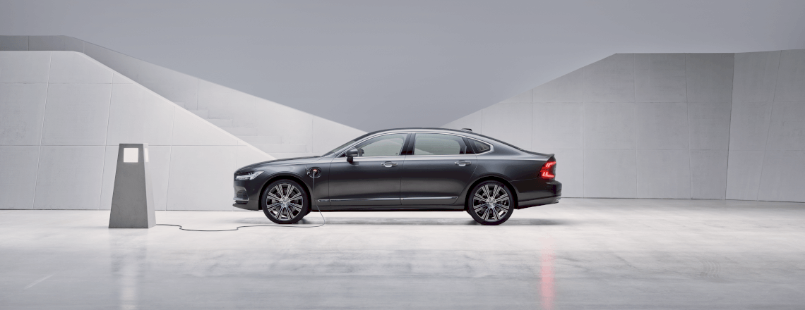 Volvo-S90-Inscription-Osmium-Grey1140_processed.png